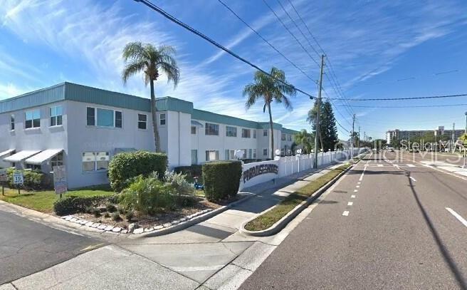 PARADISE SHORES - Residential