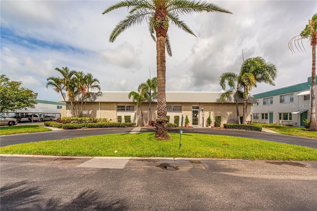 PARADISE SHORES - Residential