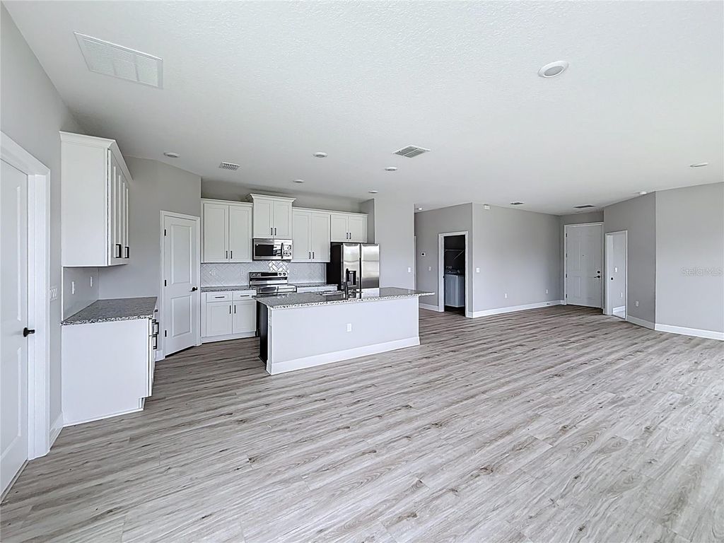 Photo of 16911 SW 27th Avenue, Ocala, FL 34473 (MLS # OM710039)