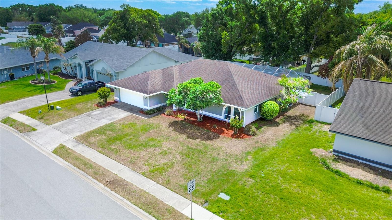 HUNTERS RUN - Residential