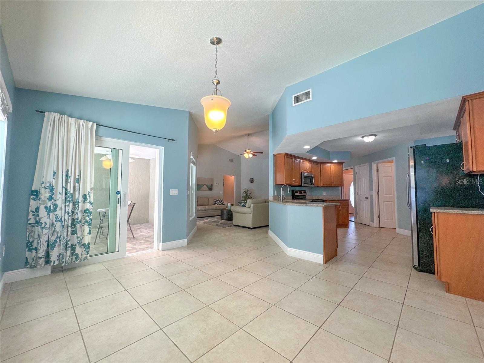 HUNTERS RUN - Residential
