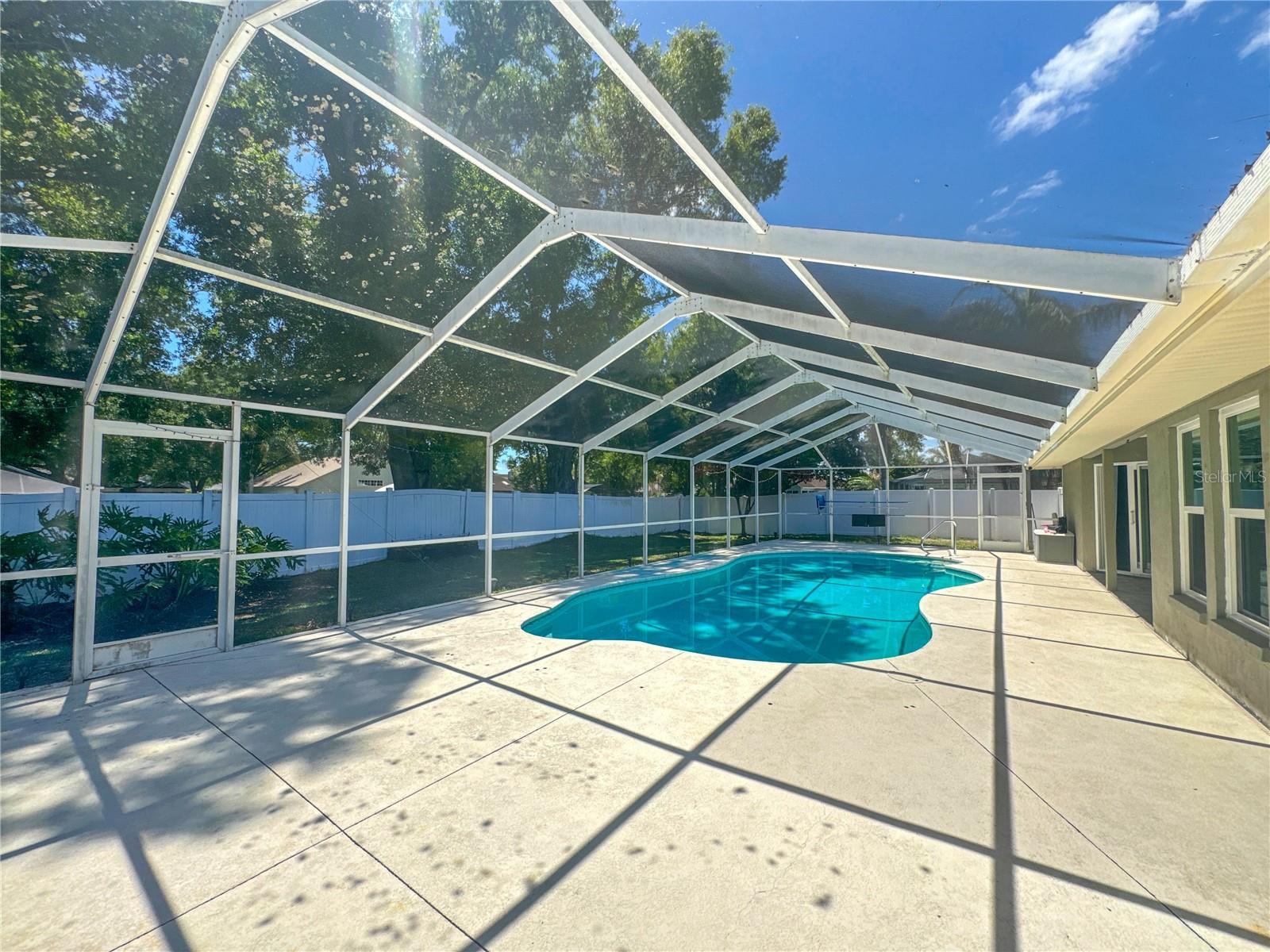 HUNTERS RUN - Residential