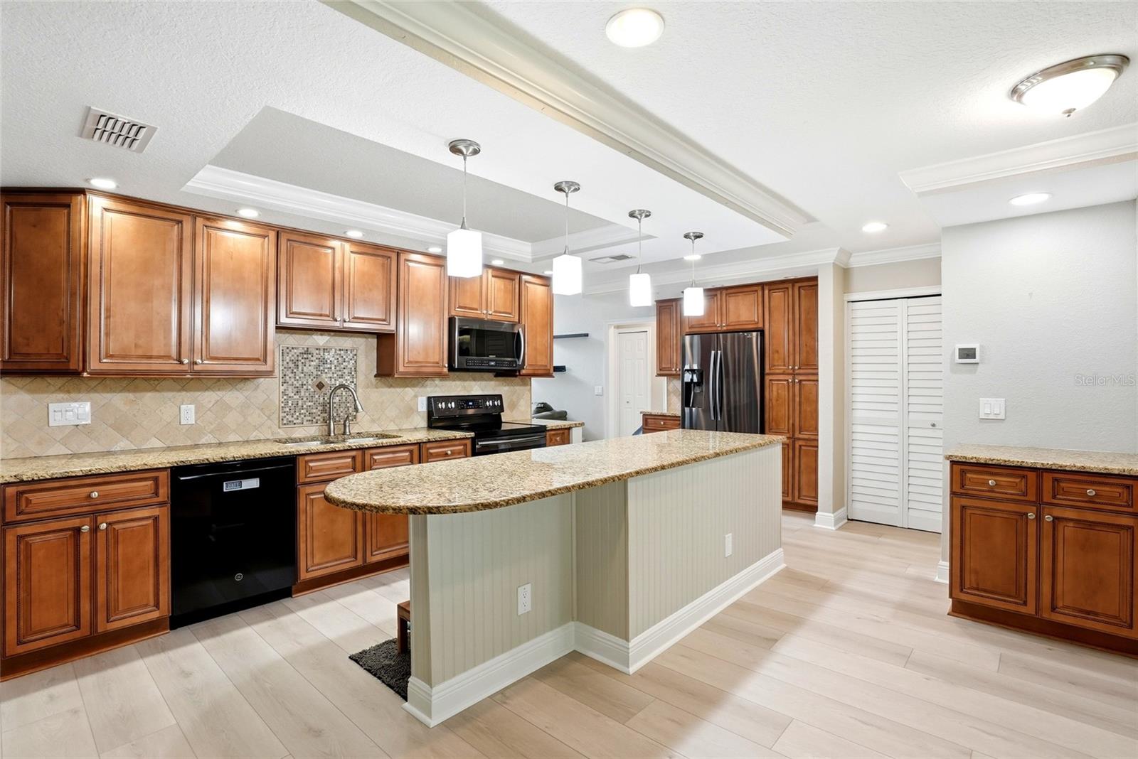 5015 BRIDGEPORT DRIVE