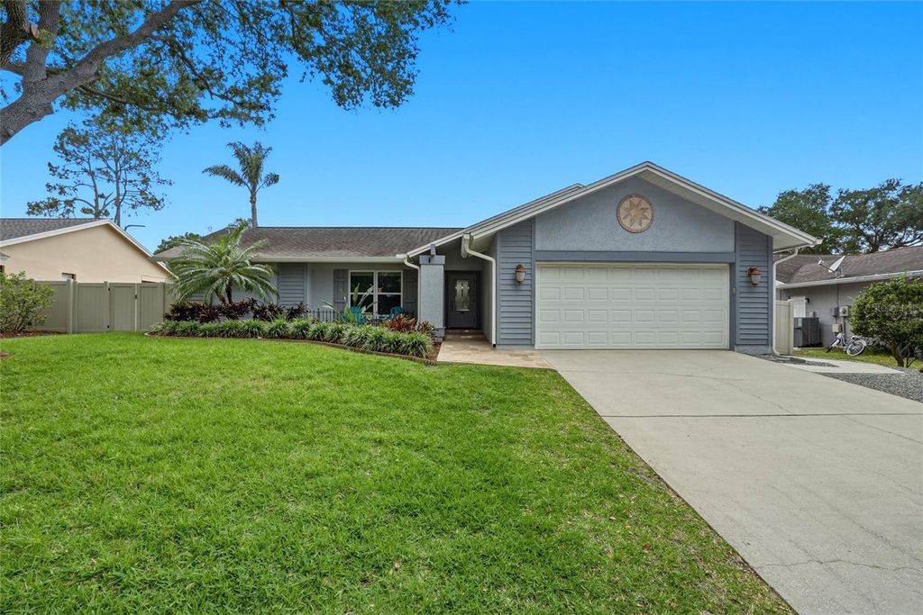 Photo of 5015 Bridgeport Drive, Safety Harbor, FL 34695 (MLS # TB8508567)