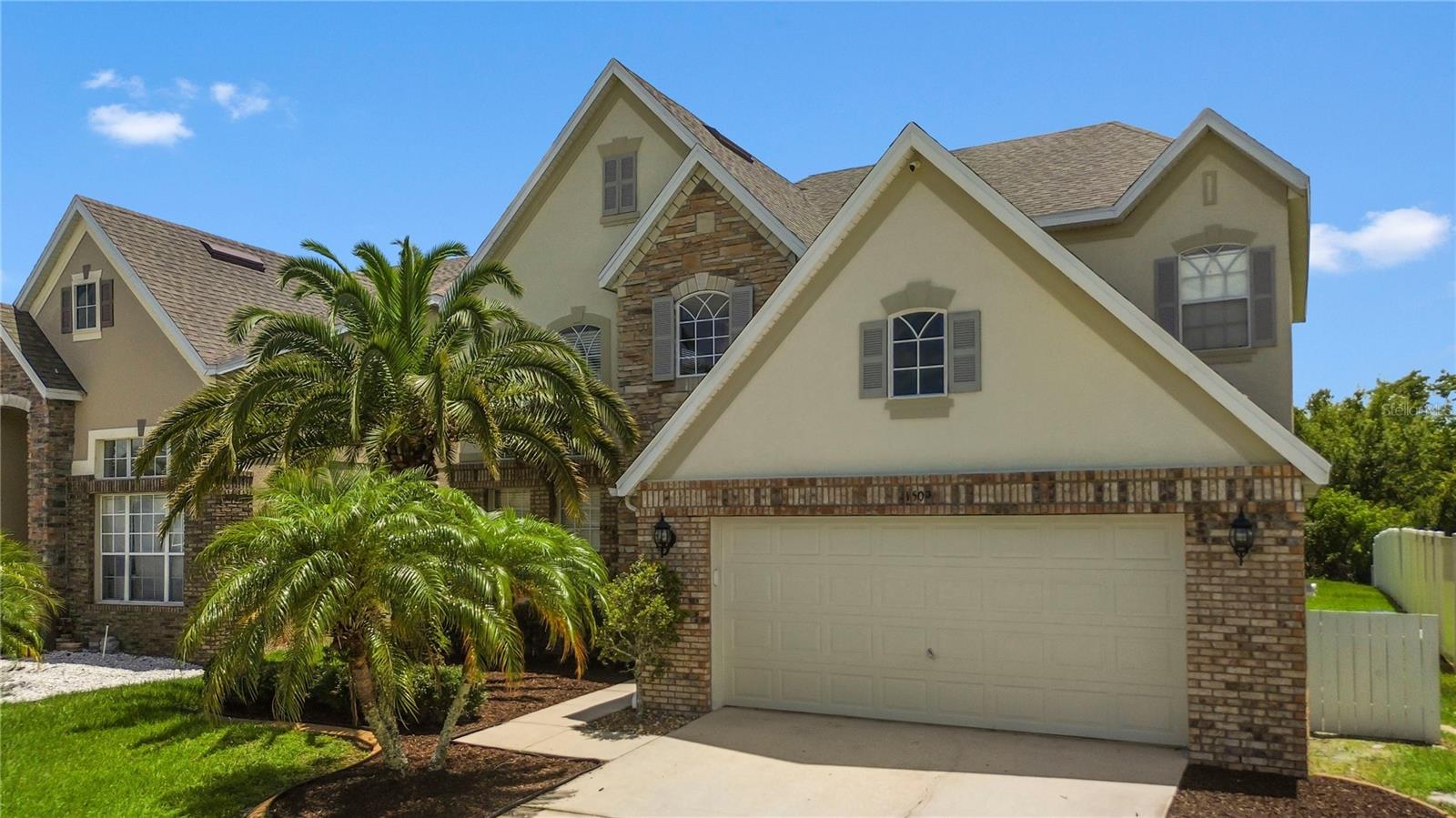 1509 CEDAR LAKE DRIVE