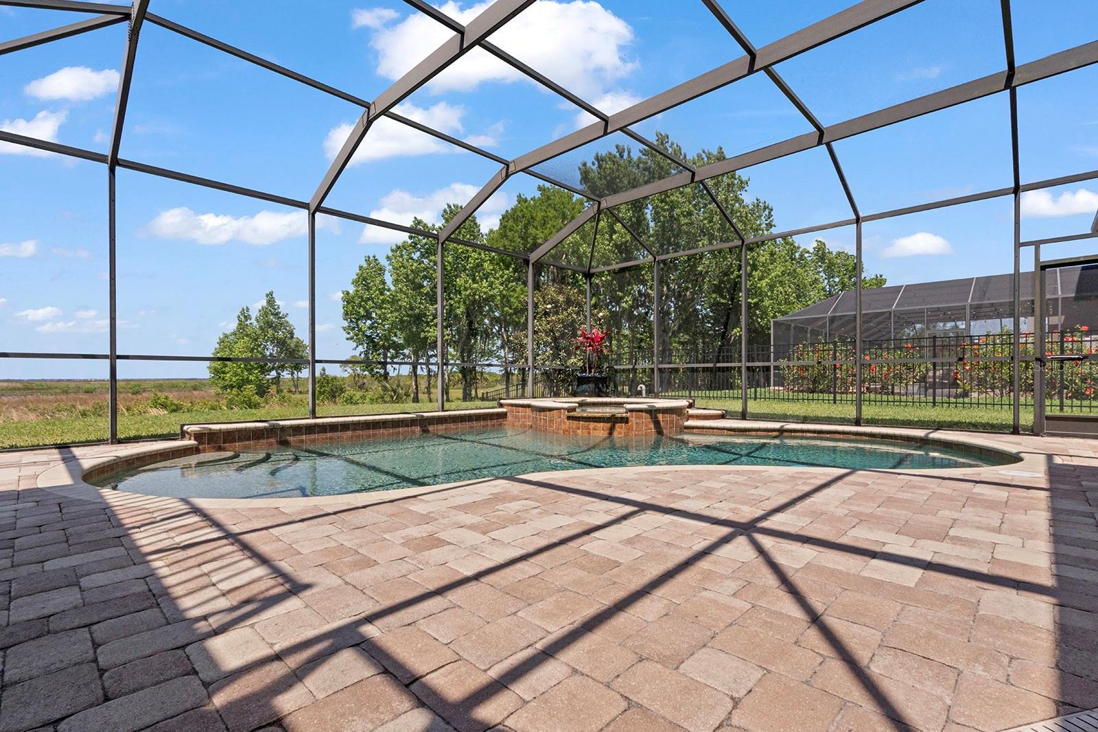 2522 OAKBANK COURT