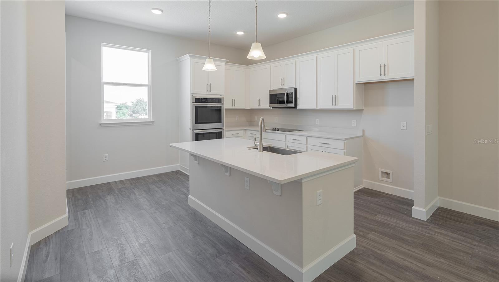 WESTCHASE STATION TOWNHOMES - Residential