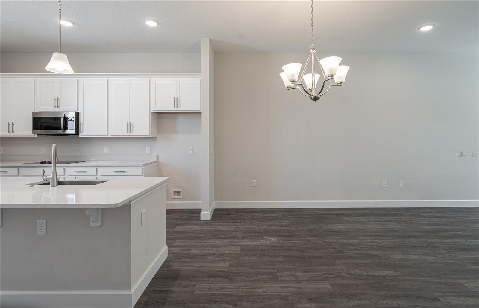 WESTCHASE STATION TOWNHOMES - Residential