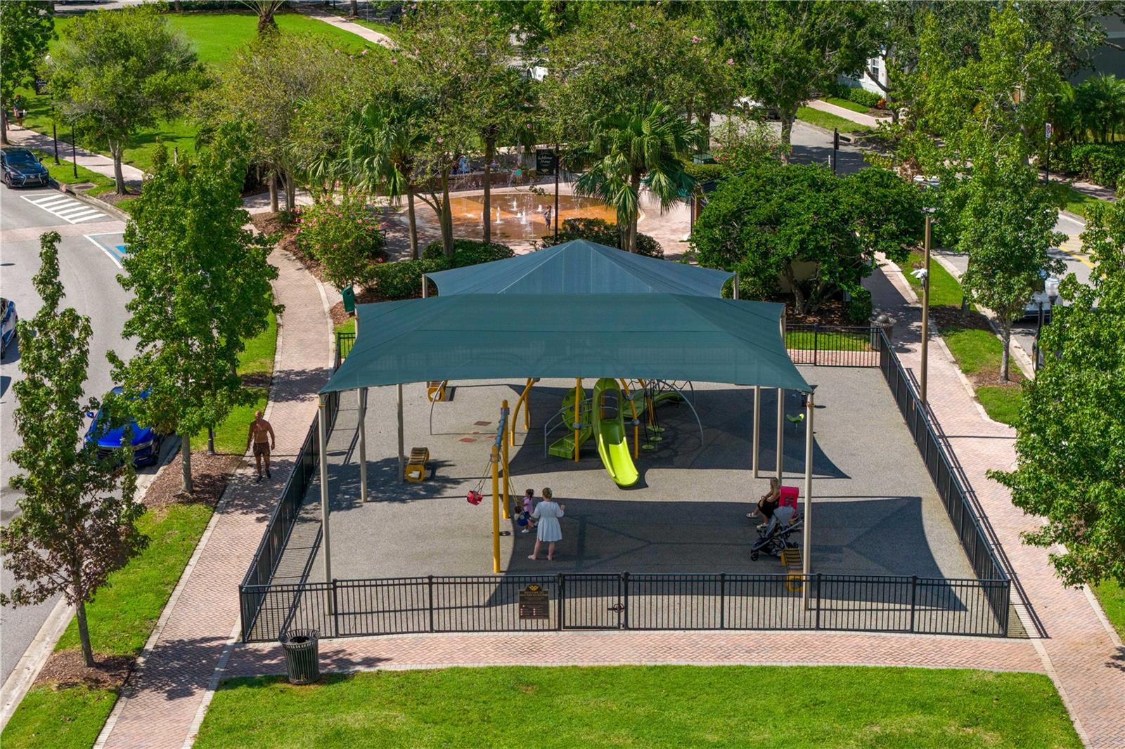 WESTCHASE STATION TOWNHOMES - Residential