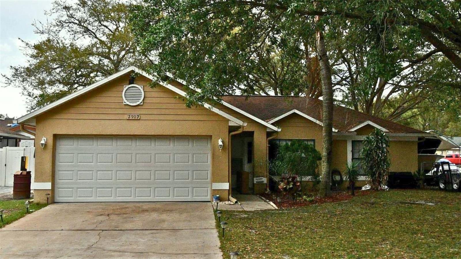 OAKS AT MILL RUN - Residential Lease