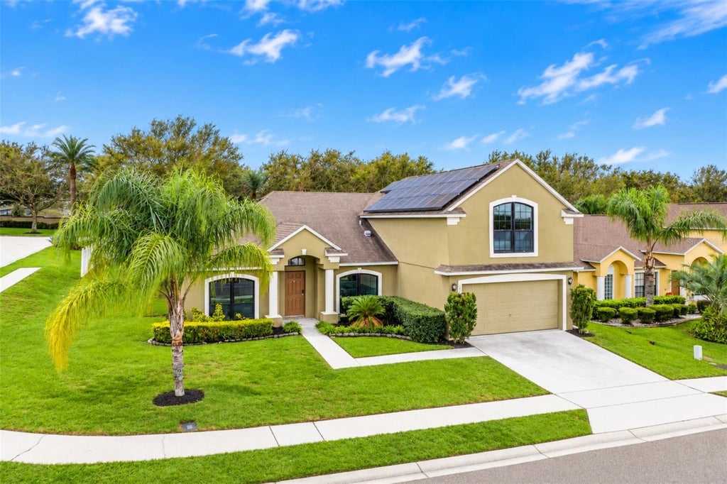 Photo of 1030 Coventry Road, Davenport, FL 33897 (MLS # O6442255)