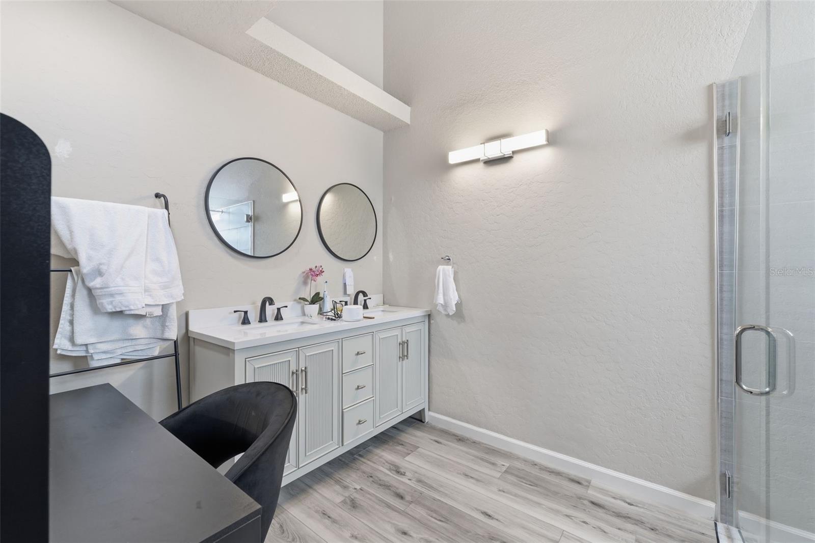 GLEN HILLS VILLAGE - Residential