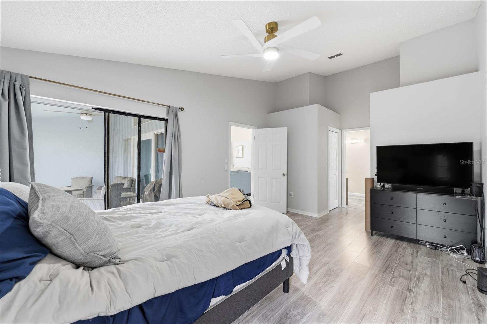 GLEN HILLS VILLAGE - Residential