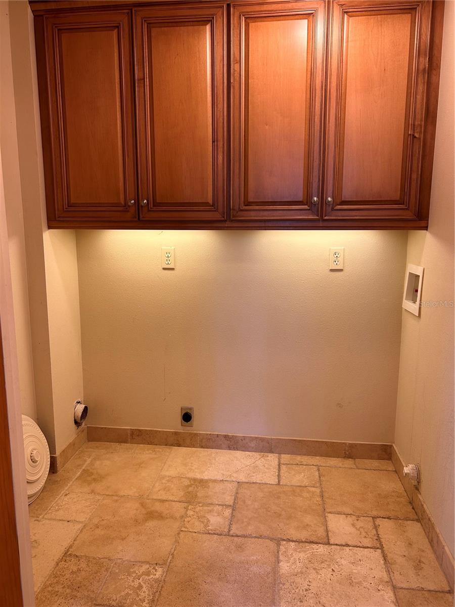 ORWIN MANOR STRATFORD SEC - Residential Lease