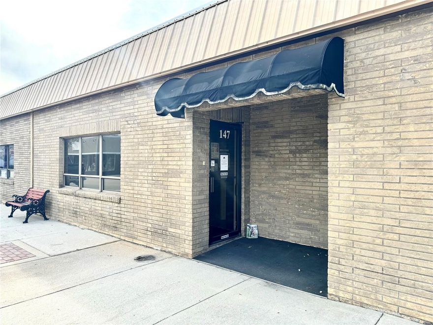 Professional Office space in downtown Sebring, just south of the circle, close to restaurants, services and more. Nice size space with large office and "bull pen". Just $13/sf annually plus utilities and sales tax (Includes water, sewer, and garbage). Parking on the street out front or in the parking lot in the rear.