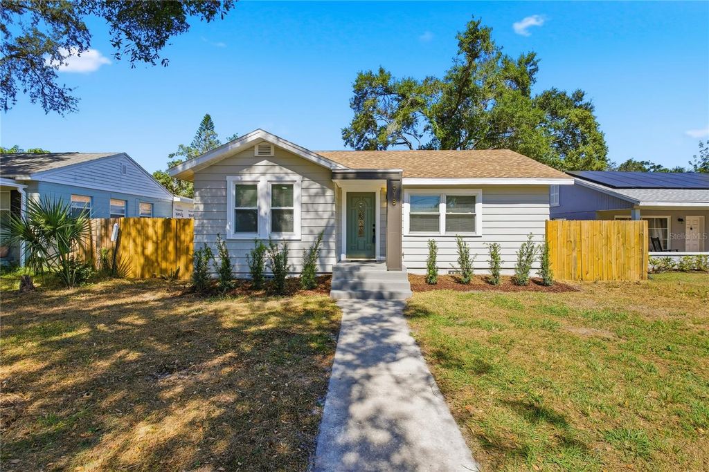 Photo of 918 E Lambright Street, Tampa, FL 33604 (MLS # TB8439400)