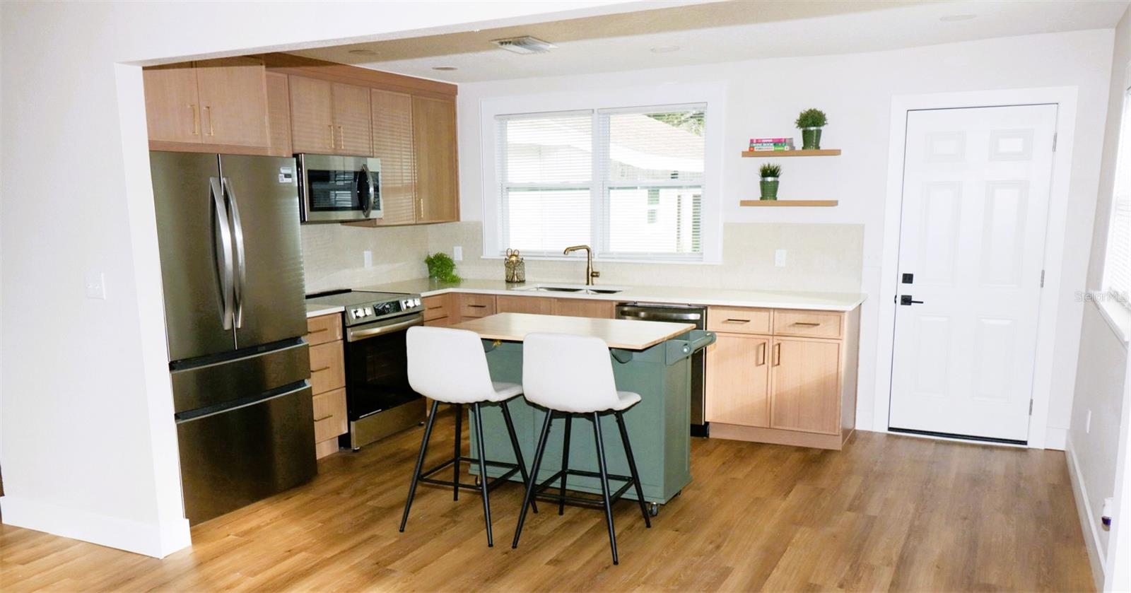 SEMINOLE TERRACE - Residential