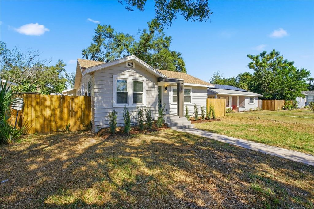 Photo of 918 E Lambright Street, Tampa, FL 33604 (MLS # TB8439400)