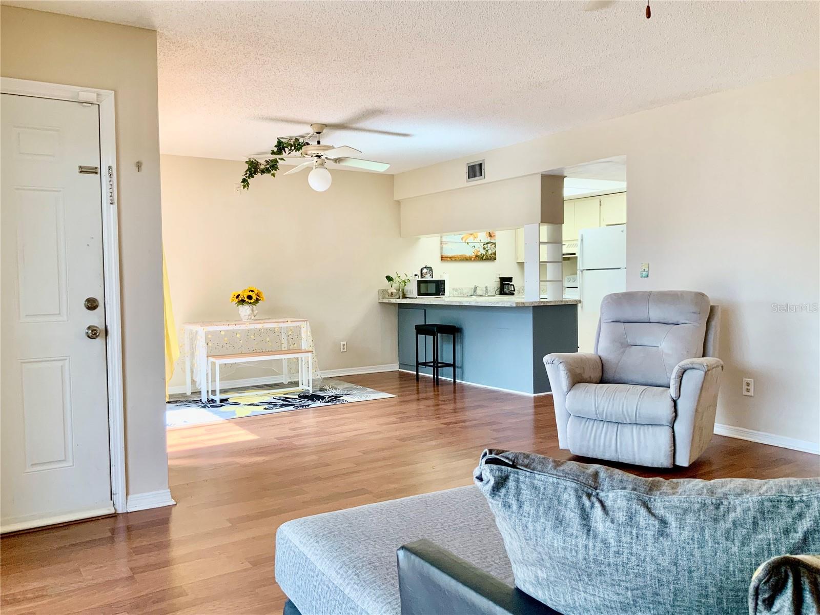 Welcome to this charming first-floor 2-bedroom, 2-bath condo located in the heart of Sarasota, just 4 MILES to the world-famous Siesta Key. Whether you're looking for a full-time residence or, seasonal escape, this lightly updated condo offers incredible value and an unbeatable location.
Step inside to a bright, open living space filled with natural light and thoughtful updates throughout. The kitchen features NEW COUNTER TOPS, SINK, and HARDWARE. The AC unit installed in 2020 comes with a 10-year warranty and is professionally maintained every six months, offering peace of mind and comfort year-round. Additional upgrades include impact-rated HURRICANE WINDOWS in both bedrooms and NEW ROOF in 2025!
Enjoy your morning coffee or evening breeze on the private patio, or your convenient access to the inviting community pool.
The monthly HOA fee covers cable, water, sewer, trash, pest control, exterior maintenance, pool upkeep, and landscaping, making everyday living simple and stress-free.
With low-maintenance living and proximity to shopping, dining, medical facilities, and the cultural charm of downtown Sarasota, this home is truly a gem. Priced to sell, don’t miss your chance to own a slice of Sarasota just minutes from the sand.