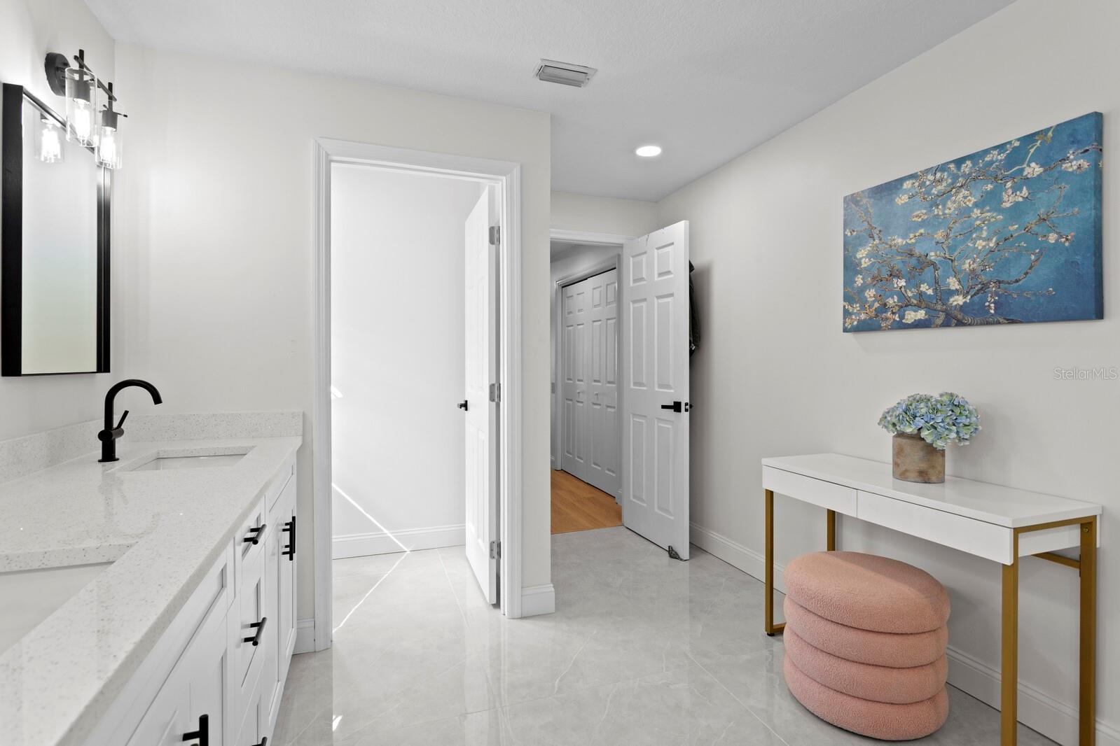 HUNTER'S GREEN - Residential