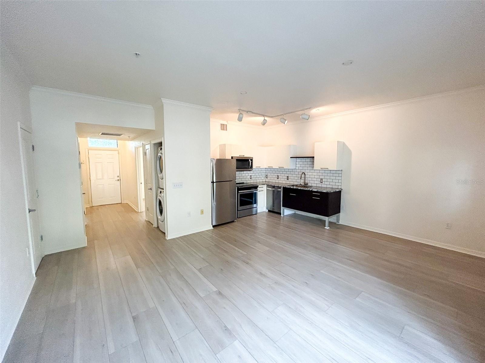 20 SW 6TH STREET 212-1