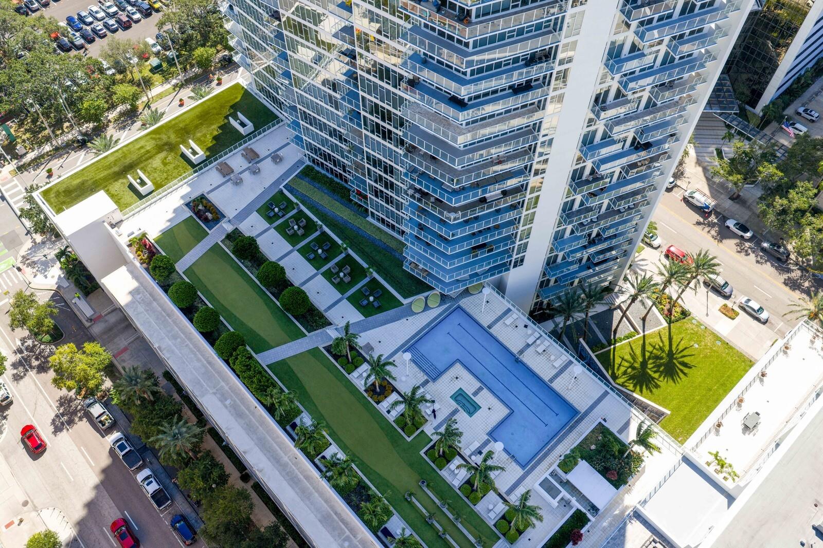 SIGNATURE PLACE CONDO - Residential Lease