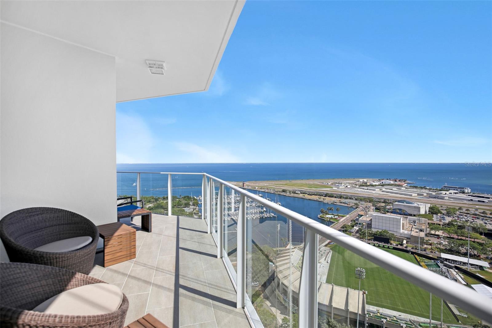 SIGNATURE PLACE CONDO - Residential Lease