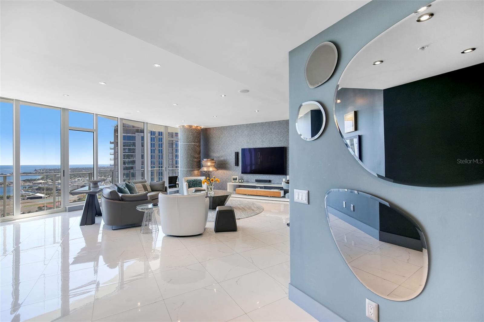 SIGNATURE PLACE CONDO - Residential Lease