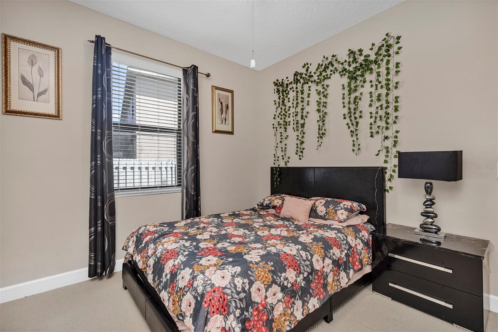 HUNTERS CREEK TR 515 PH 02 48 96 - Residential