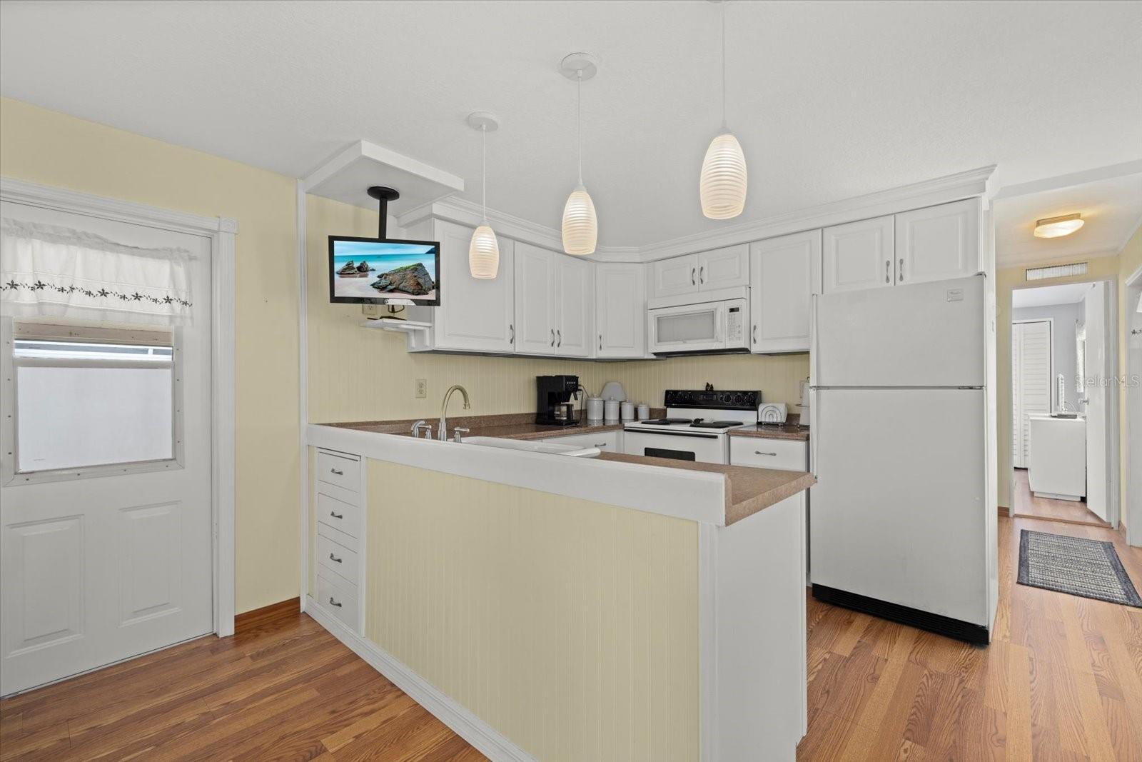 5316 53RD AVENUE E F40