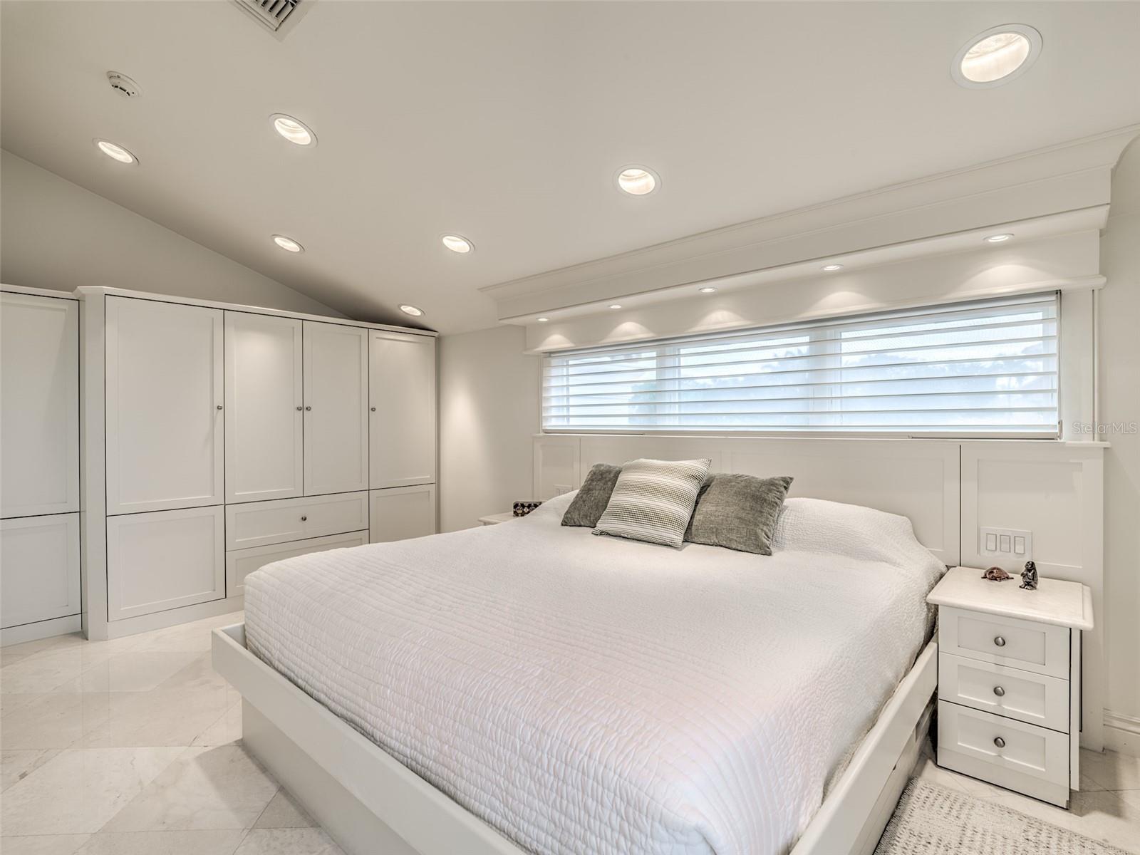 BAYVIEW ESTATES A CONDO - Residential