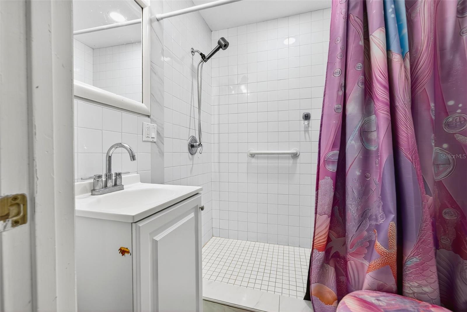 CREEKWOOD PH ONE SUBPHASE I UNIT A1 - Residential