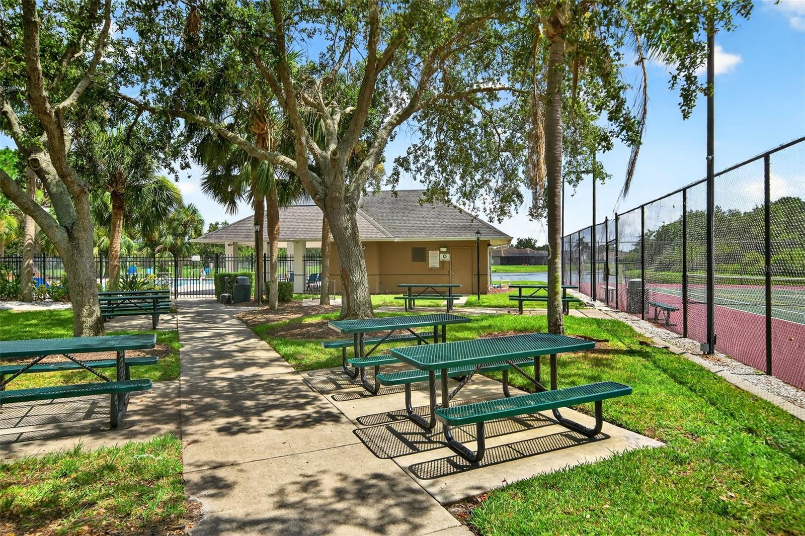 CREEKWOOD PH ONE SUBPHASE I UNIT A1 - Residential