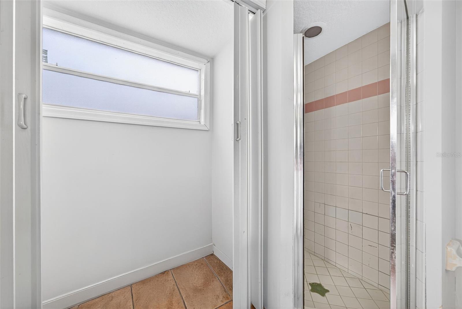 CREEKWOOD PH ONE SUBPHASE I UNIT A1 - Residential