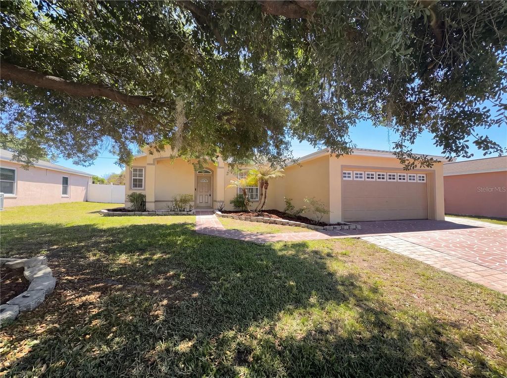 Photo of 6457 Myrtlewood Drive, Lakeland, FL 33810 (MLS # O6400197)