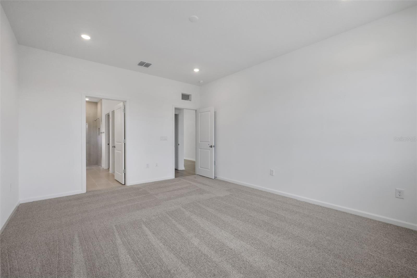 CROSSROADS AT KELLY PARK - Residential