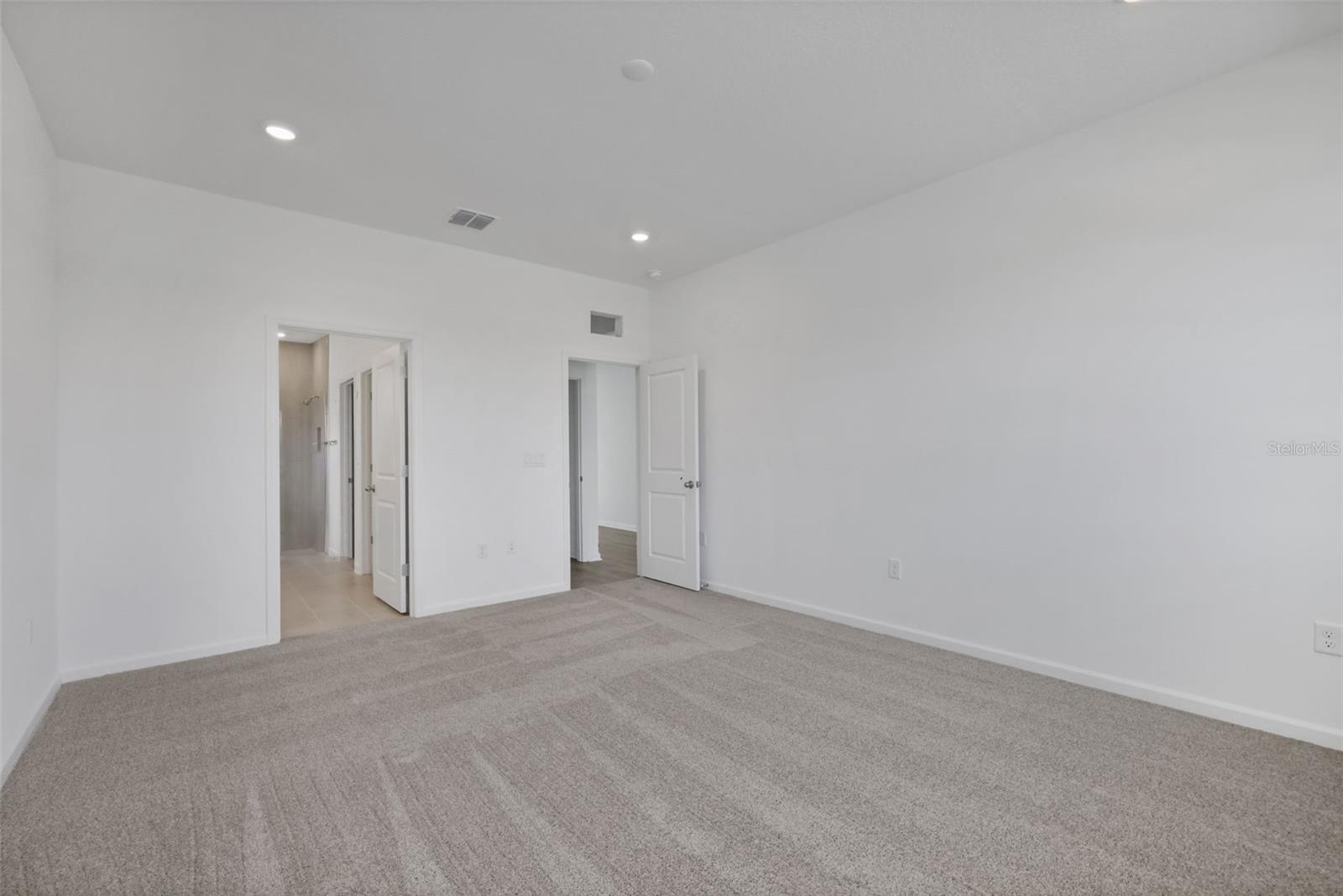 CROSSROADS AT KELLY PARK - Residential