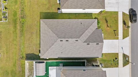 A home in WINTER HAVEN