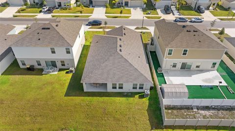 A home in WINTER HAVEN