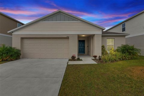 A home in WINTER HAVEN