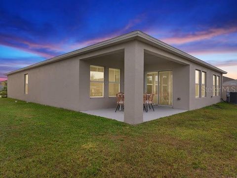 A home in WINTER HAVEN