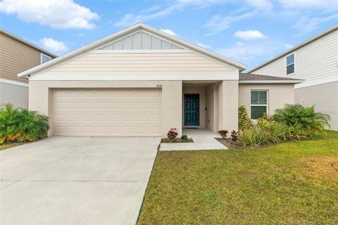 A home in WINTER HAVEN