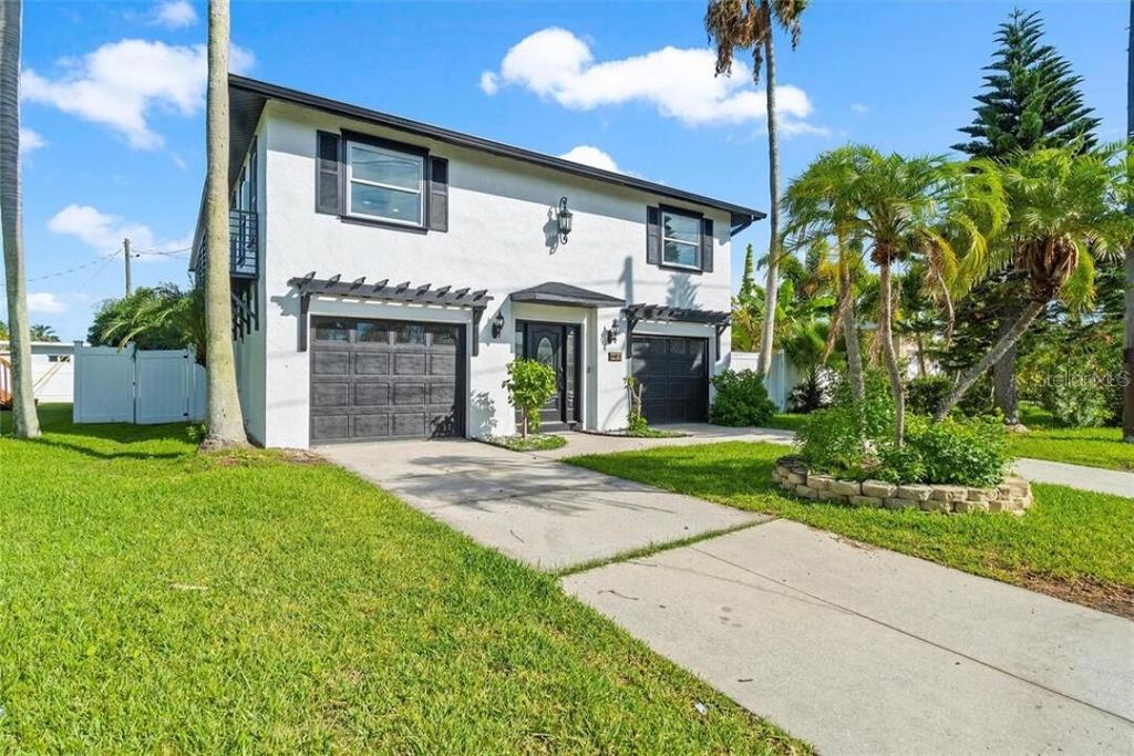 Photo of 307 161st Avenue, Redington Beach, FL 33708 (MLS # O6398521)