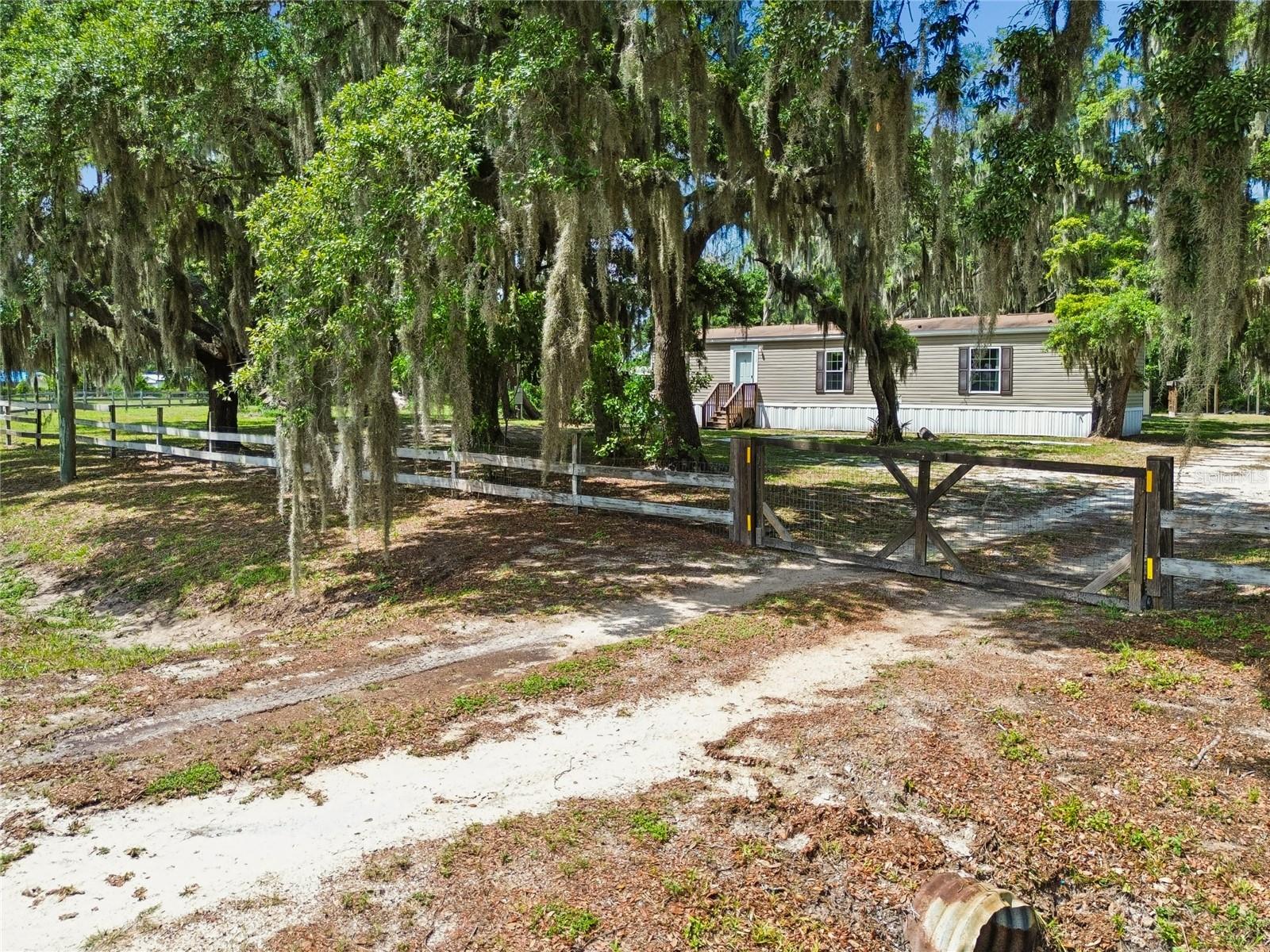TROPICAL ACRES SOUTH UNIT 4 - Residential