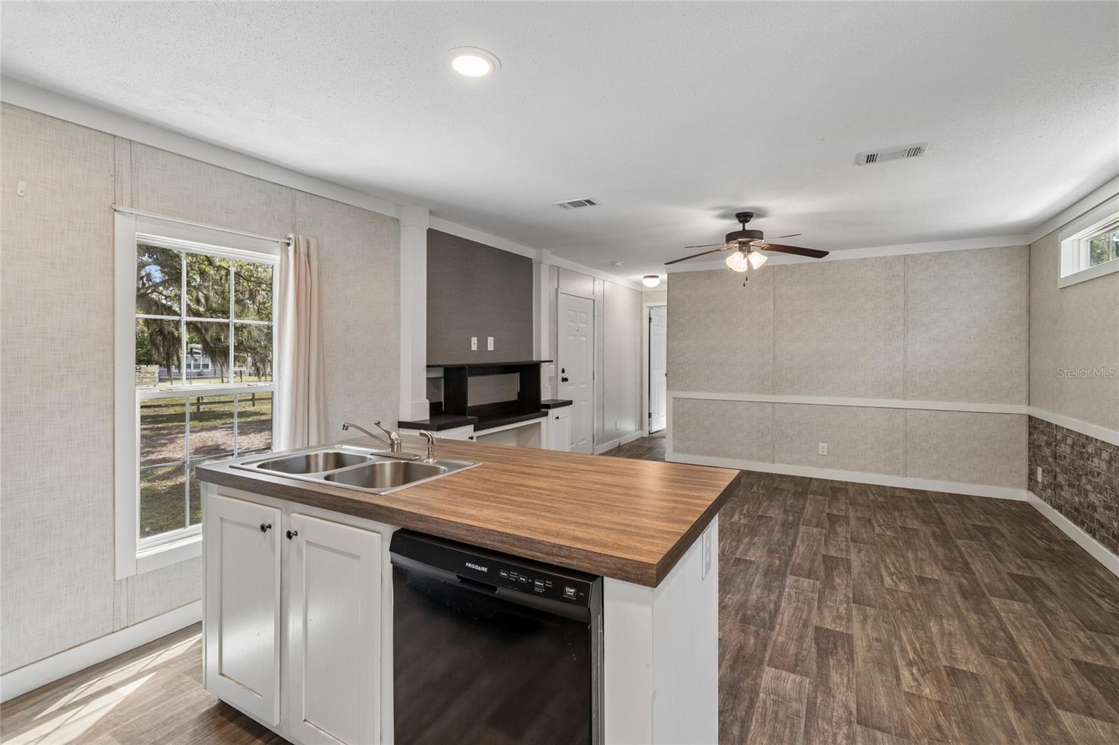 TROPICAL ACRES SOUTH UNIT 4 - Residential