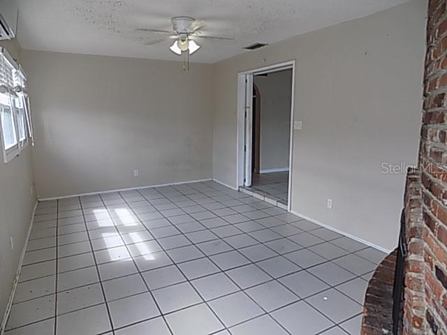 KENSINGTON PARK - Residential