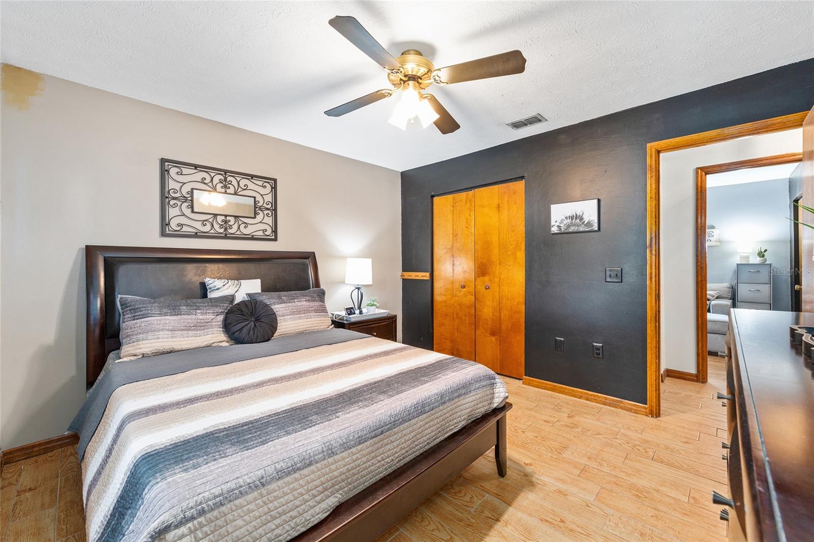 SILVER SPGS SHORES UN 25 - Residential