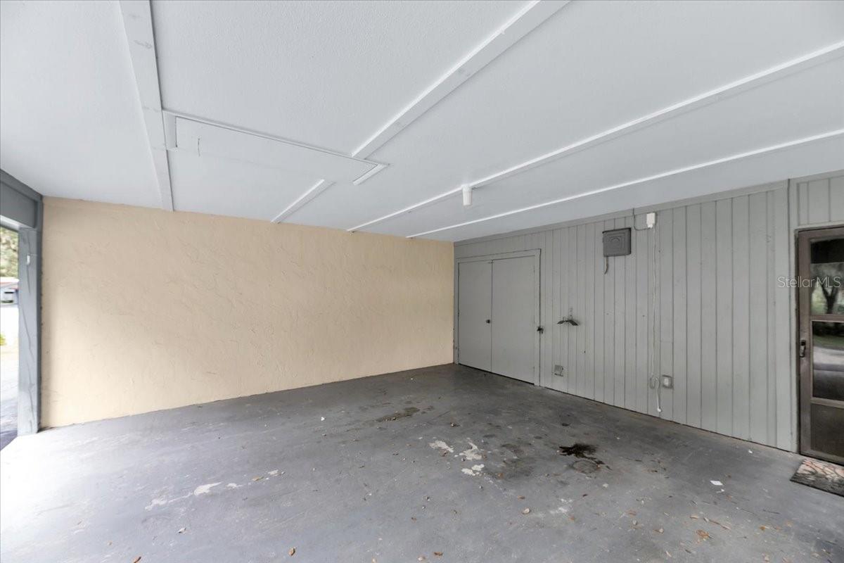 BLUFFS CHRISTINA 01 - Residential Lease