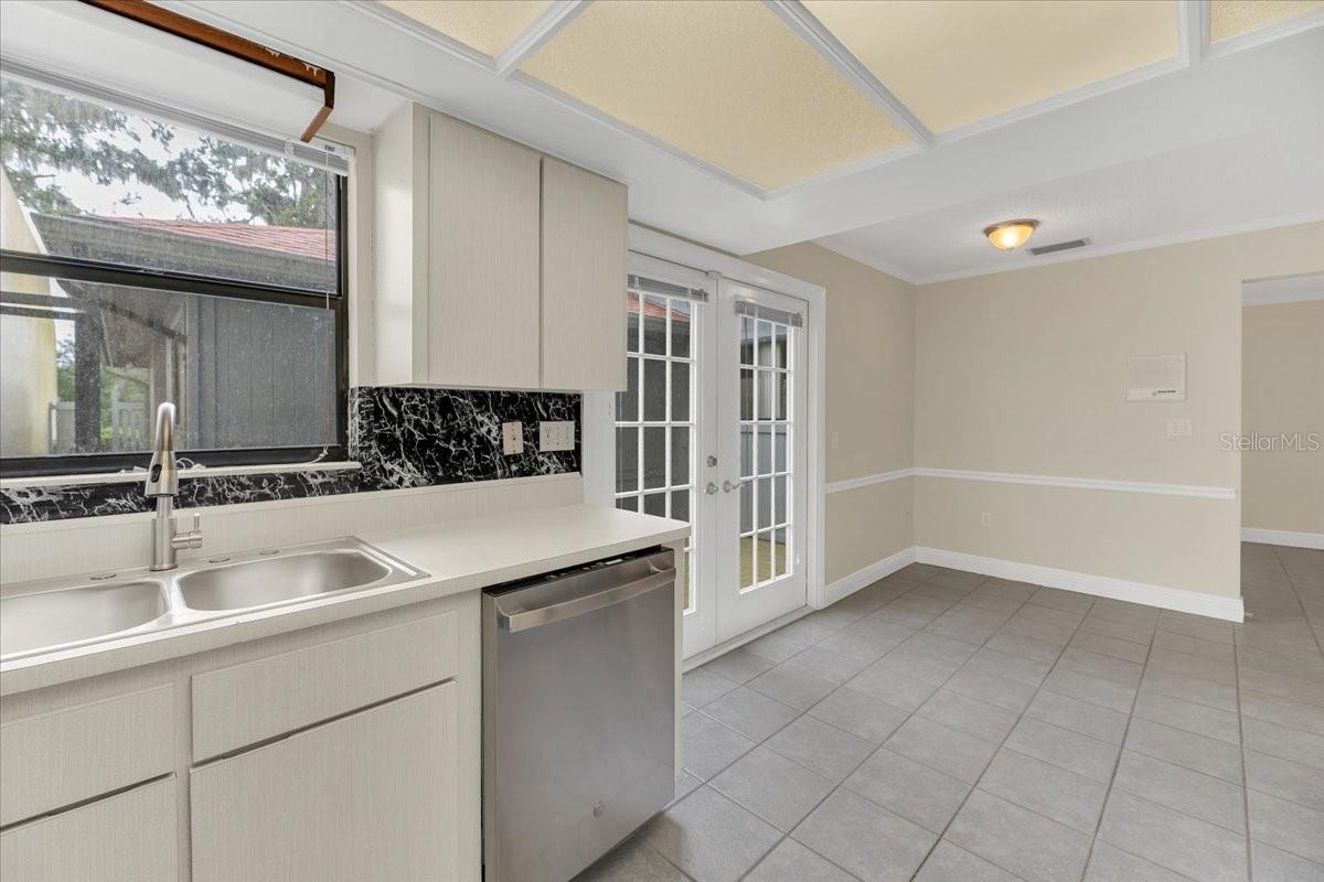 BLUFFS CHRISTINA 01 - Residential Lease