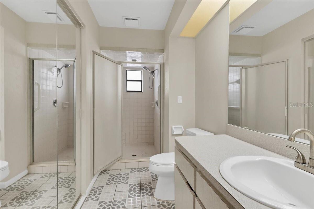 BLUFFS CHRISTINA 01 - Residential Lease